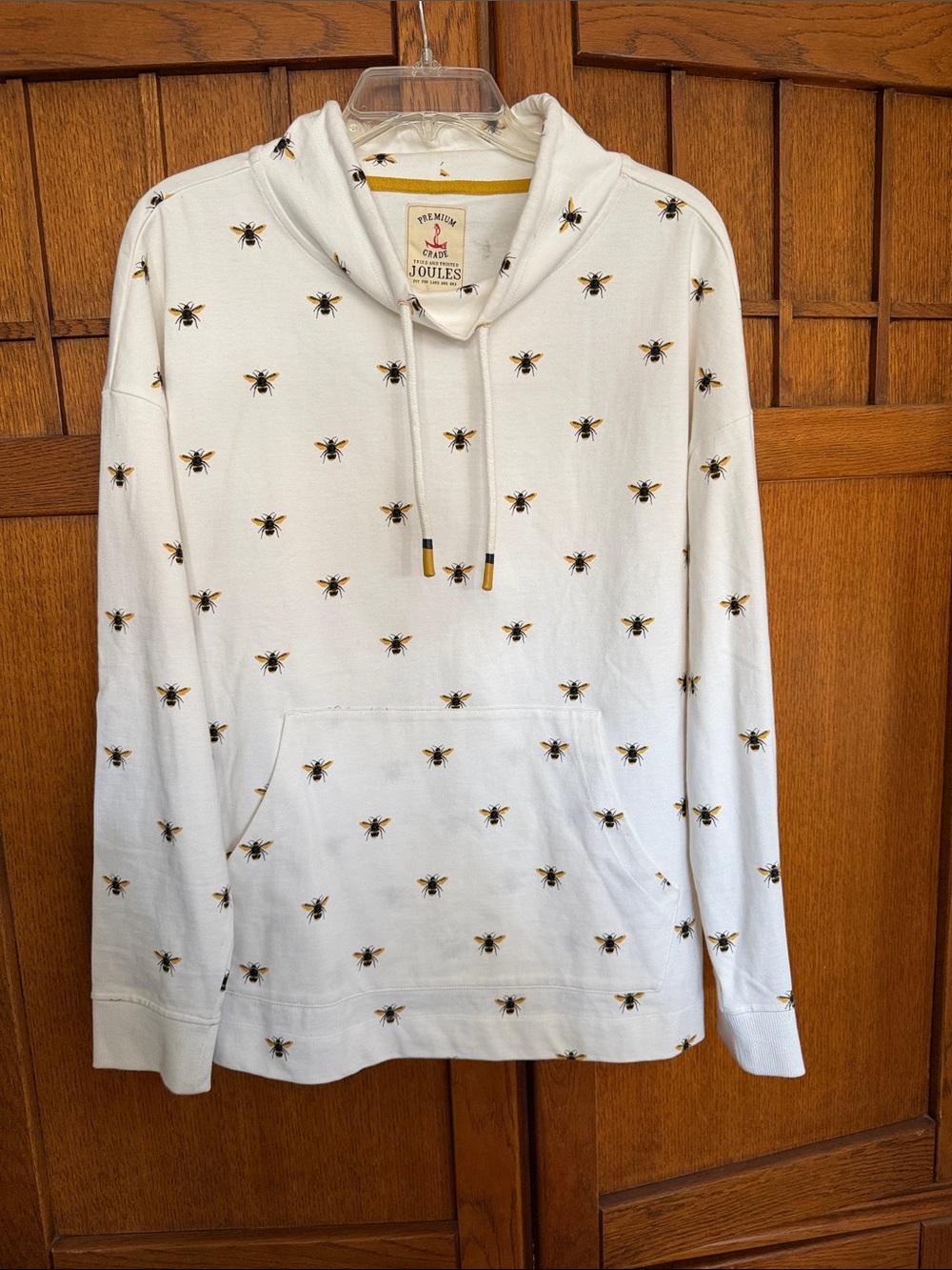 NWOT Joules Cream Sweatshirt with Bee Print